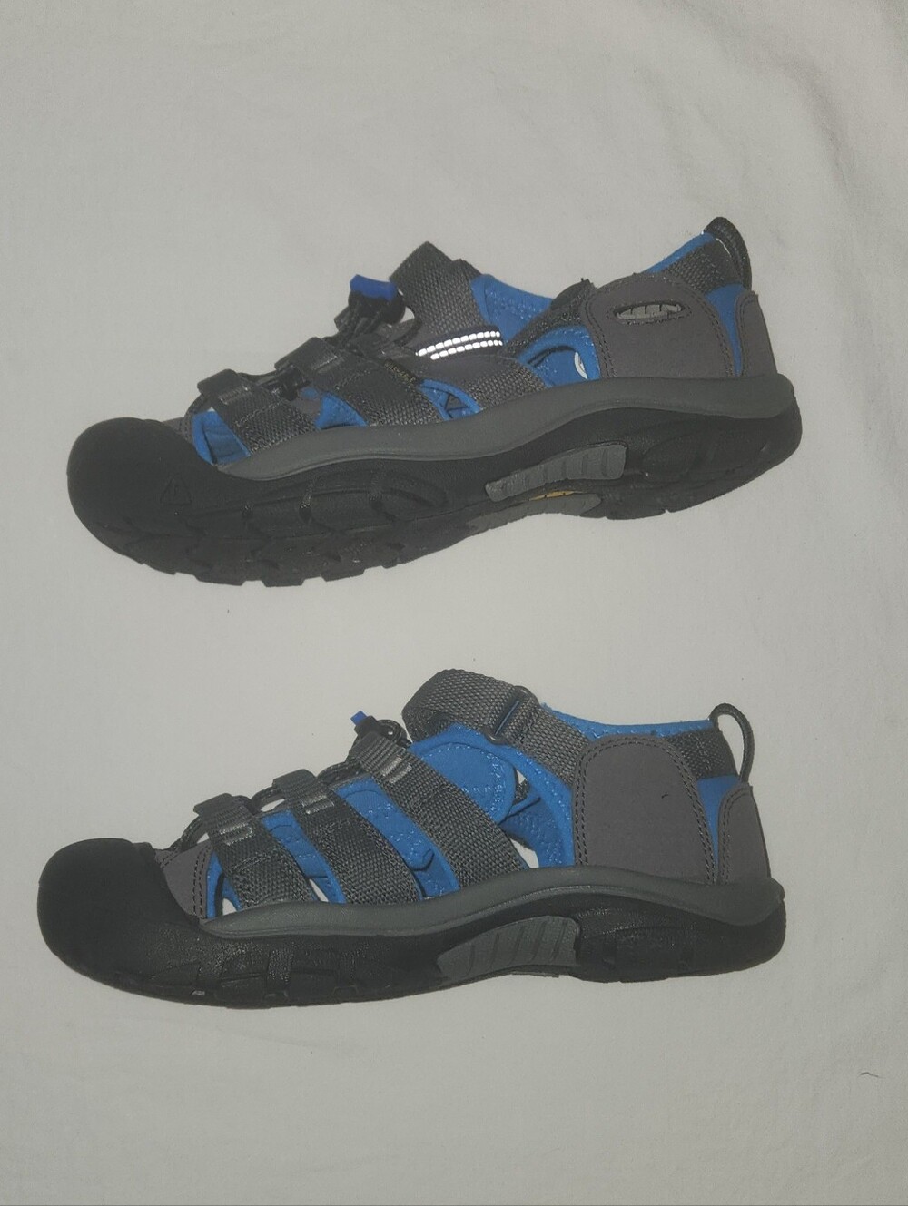 Keen Boys Newport H2 Sandals Size 4 Big Boys